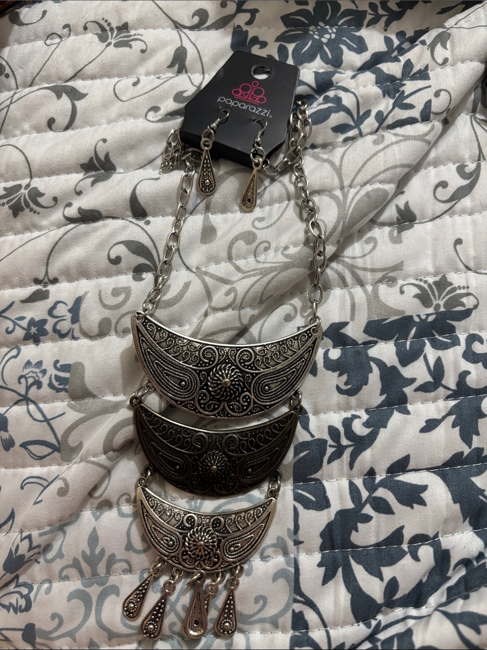 paparazzi Antique Silver-Tone Filigree Layered Necklace with Dangle Earrings
